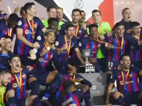 fc_barcelona_win_super_cup